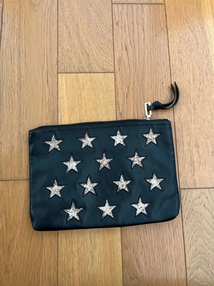 Pochette noir avec étoiles dorées new look