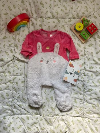 pyjama grenouillère en poliare et velours blanc et rose 3 mos gémo