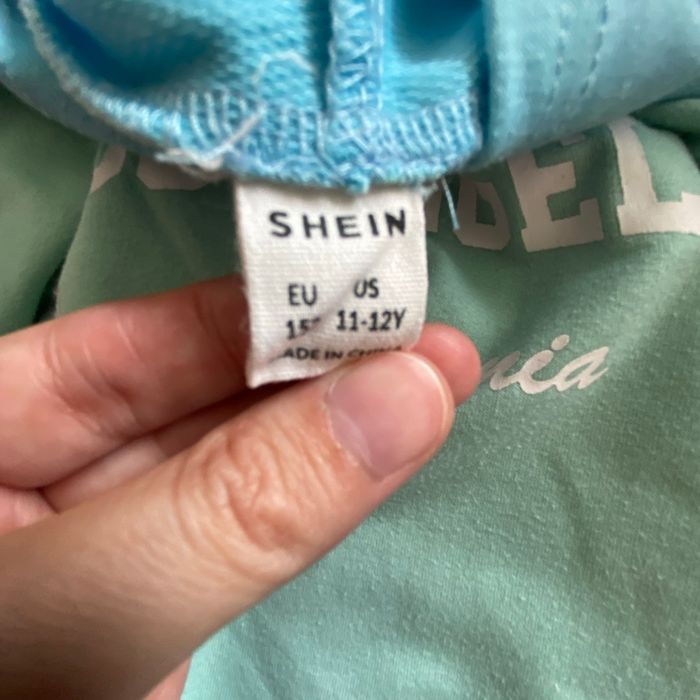 Pull à capuche - photo numéro 3