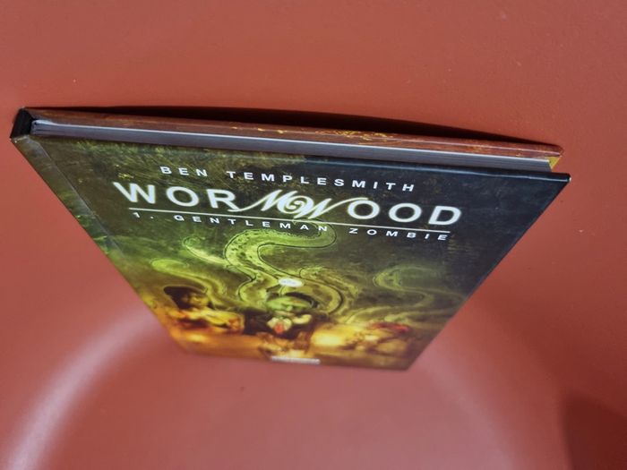Bd comics Worm wood 1 / Gentleman Zombie Wormwood - photo numéro 4