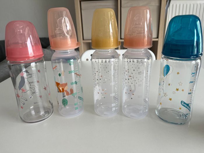 Lot de biberons neufs - photo numéro 2
