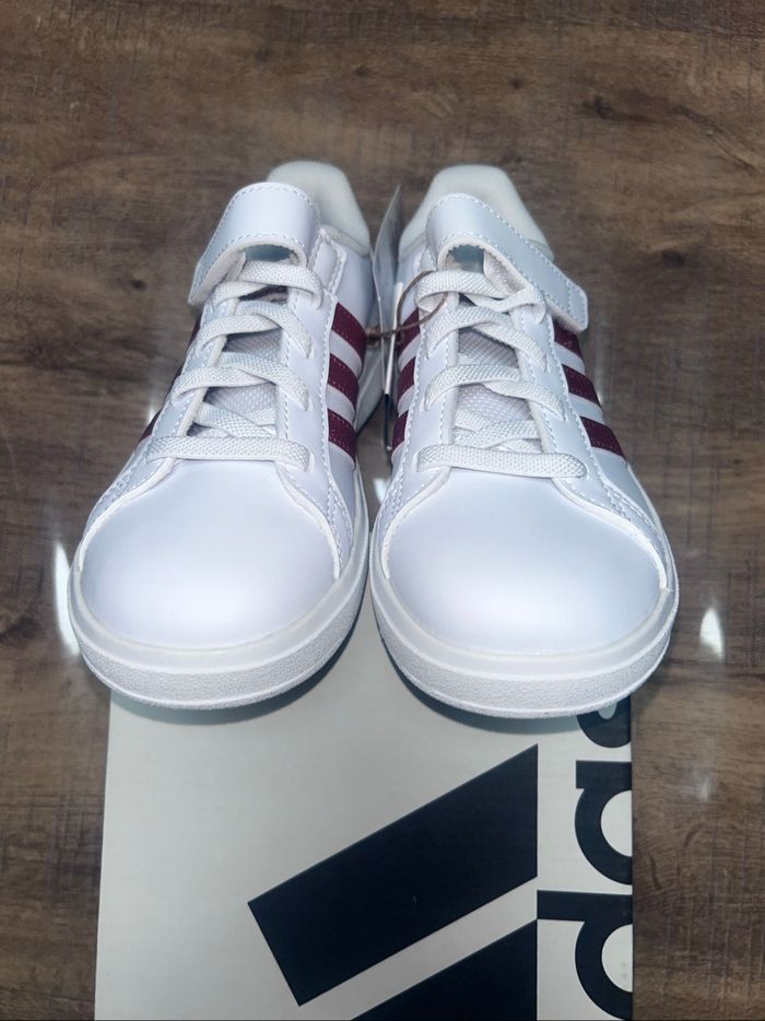 Baskets adidas neuf - photo numéro 2