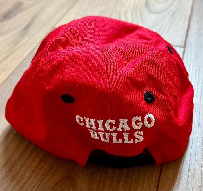 Casquette rouge enfant : Chicago Bulls - photo numéro 3