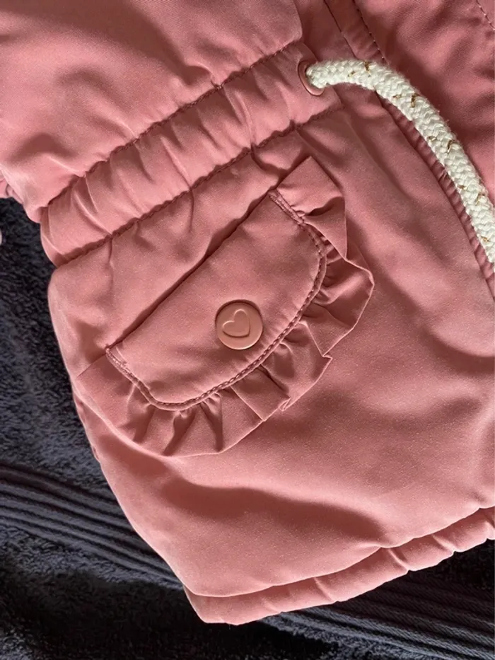 Manteau qui tient chaud 6 mois - photo numéro 4