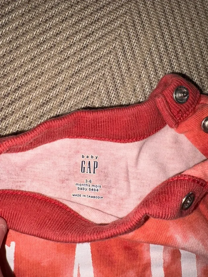Combishort bébé mixte Gap 3-6mois - photo numéro 2