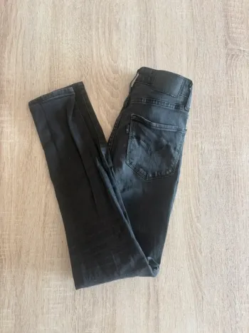 Jean Levi’s 721