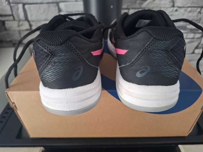 Basket fille/femme Asics comme neuves - photo numéro 4