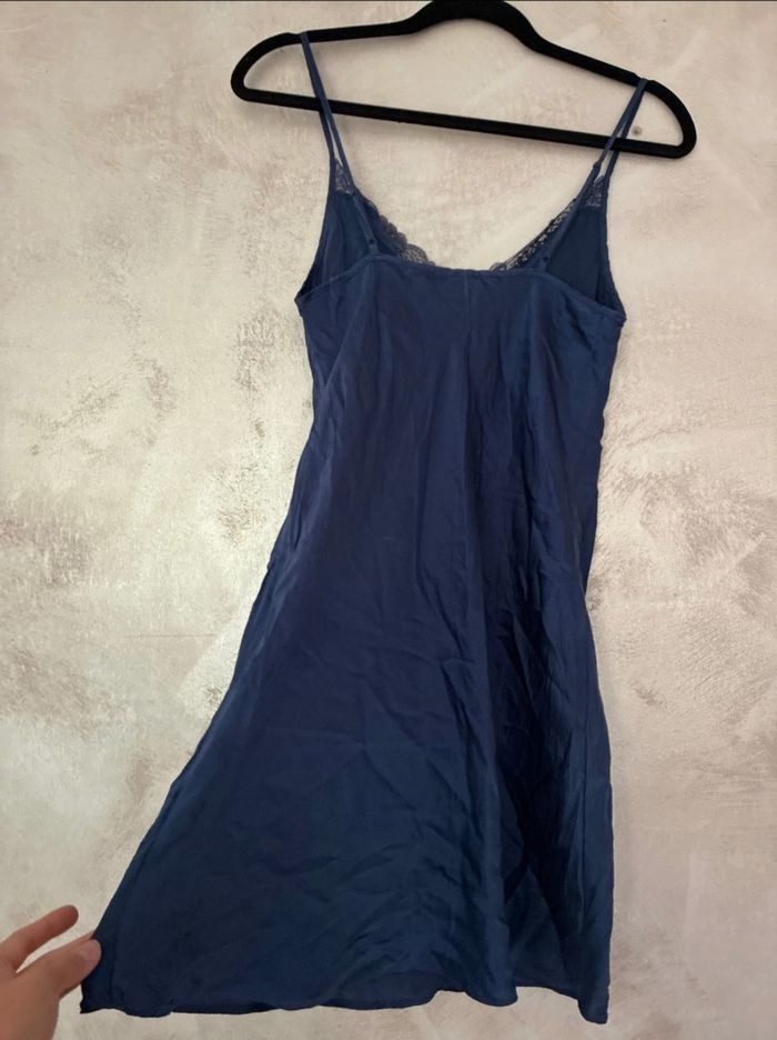 Nuisette en 100% soie milky bleu marine Etam - Taille S : 36 - 38 - photo numéro 4