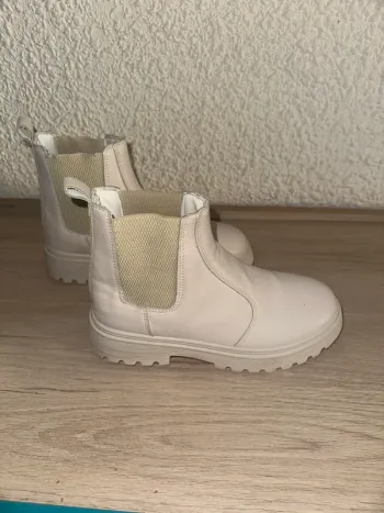 Bottines beige NEUVES – chic & intemporelles