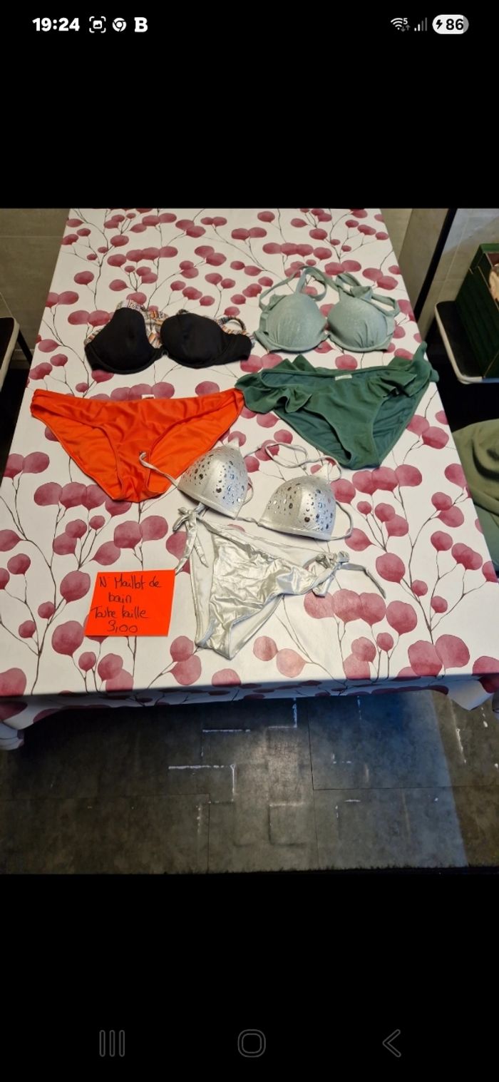 Lot maillot de bain toute taille