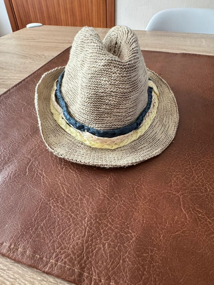 Chapeau