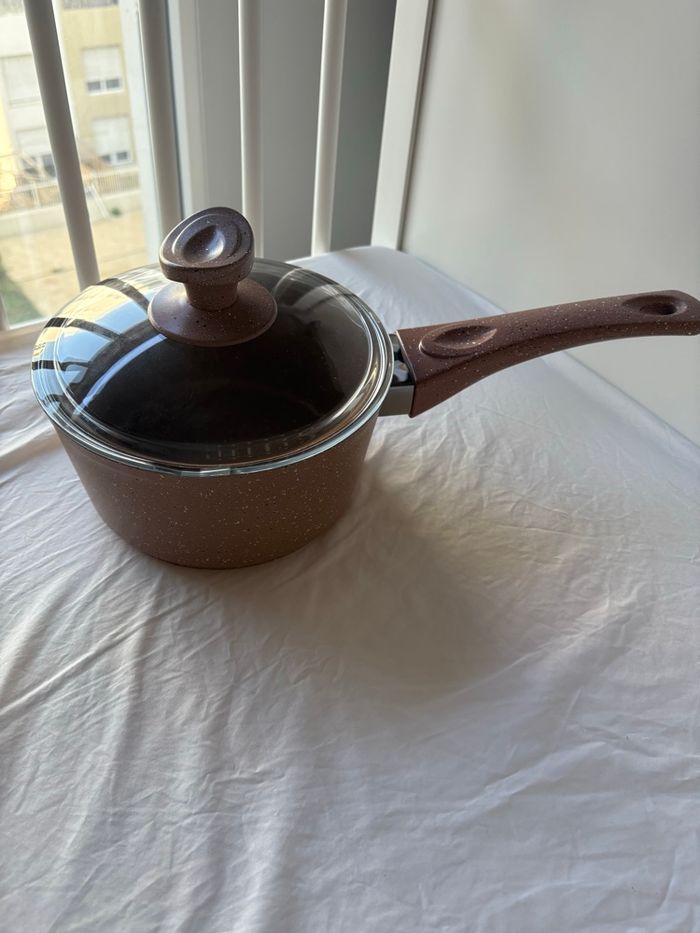 ensemble de casseroles et poêles - photo numéro 3