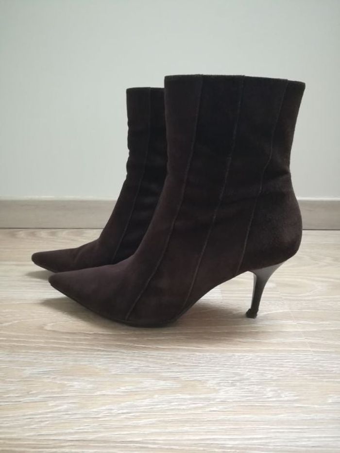 Bottines cuir BCBG Maxazria p.39