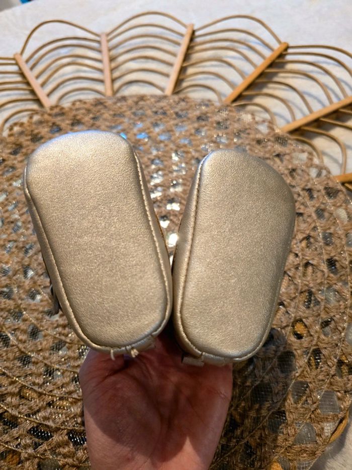 Chaussures dorée bride - photo numéro 5