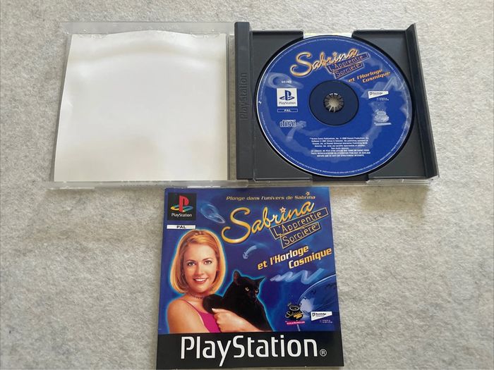 Sabrina L'apprentie Sorcière Et L'Horloge Cosmique Jeu PS1 Complet FR - photo numéro 2