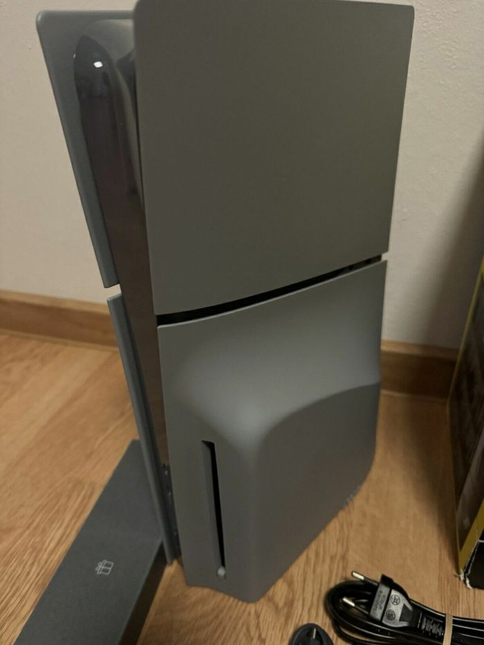 PlayStation 5 pes5 - photo numéro 2