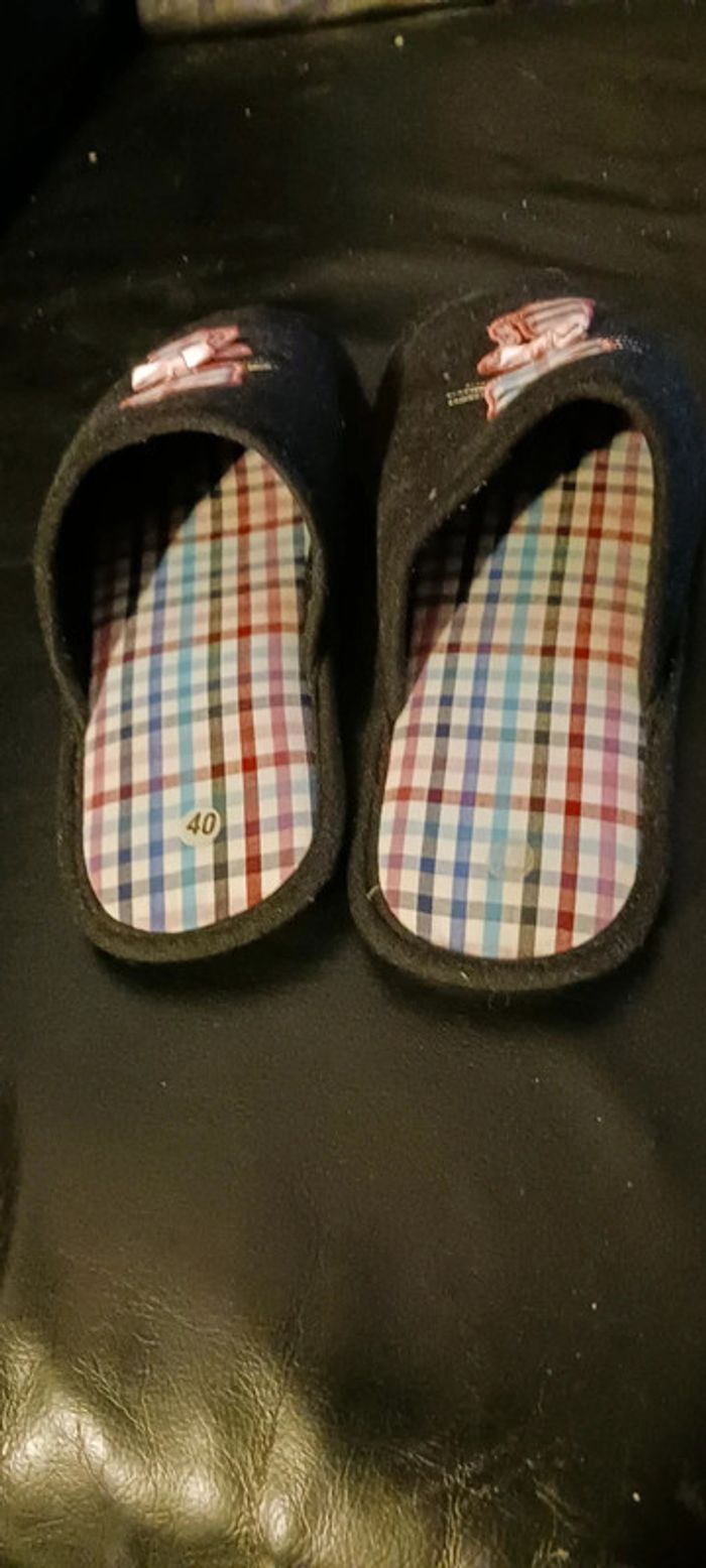 Chaussons chats taille 40. - photo numéro 3