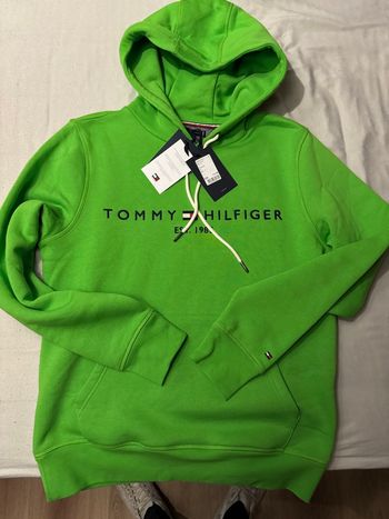 Sweat Tommy Hilfiger NEUF
