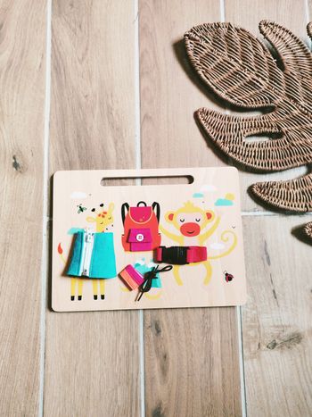 🐒Planche/ panneau multi activités busy board en bois avec petit singe Montessori