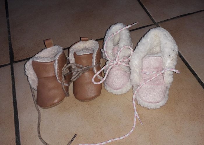 2 paires de chaussures bébé