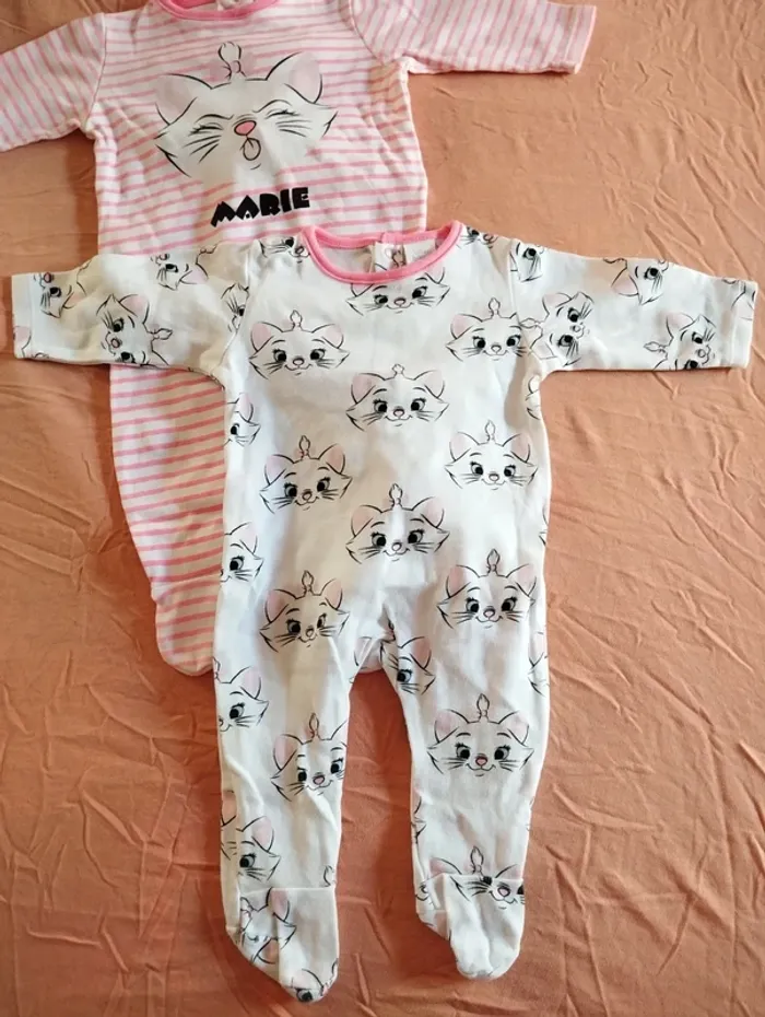 * Lot de 2 pyjamas T6M Disney Baby - photo numéro 2