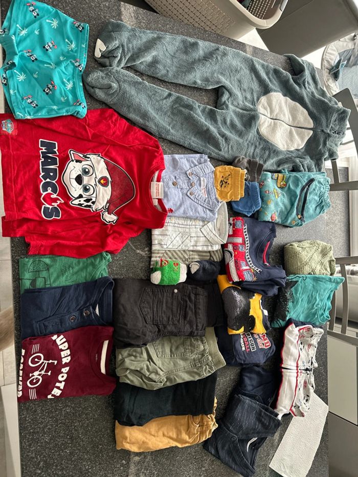 Lot de vêtements taille 3 ans très bon état