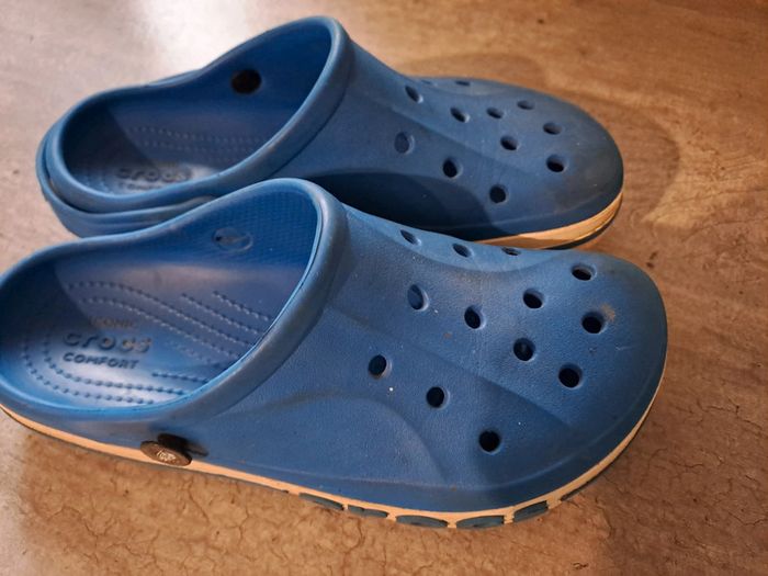 Crocs Taille 34 35 - photo numéro 3