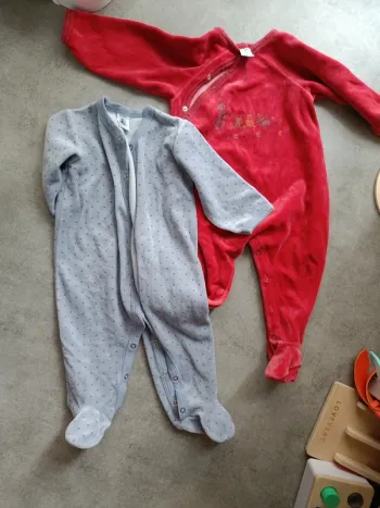 Lot de 2 pyjamas en velours Petit bateau 12 mois