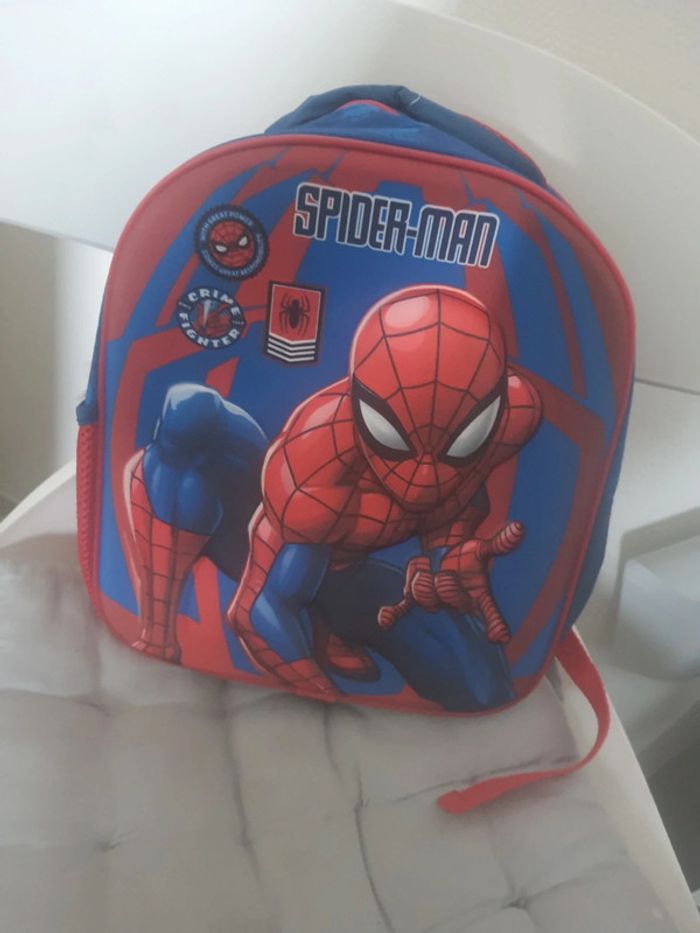 Sac à dos spiderman - photo numéro 3