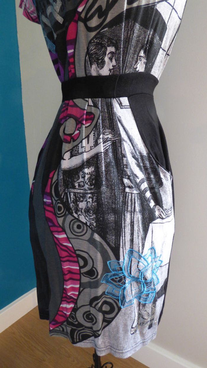 Robe Desigual taille M - photo numéro 2