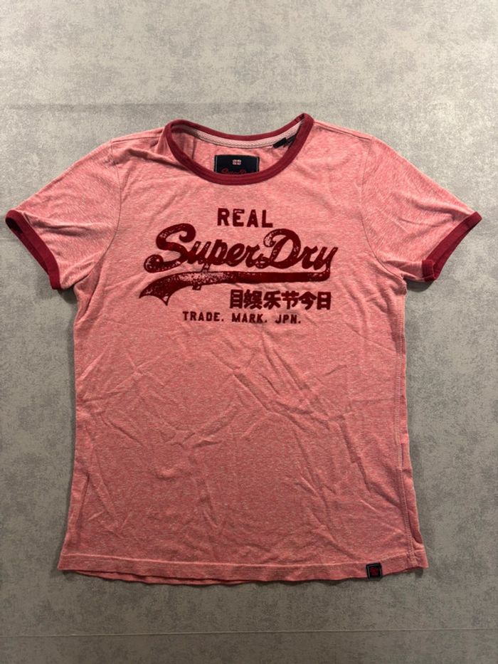 T-Shirt Superdry Rose et rouge Taille M