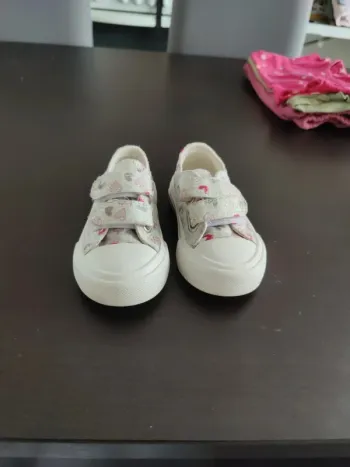 Chaussures taille 20
