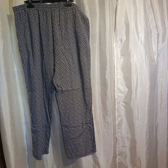 pantalon léger large de Gémo 48 Réf R511 S2 - photo numéro 2