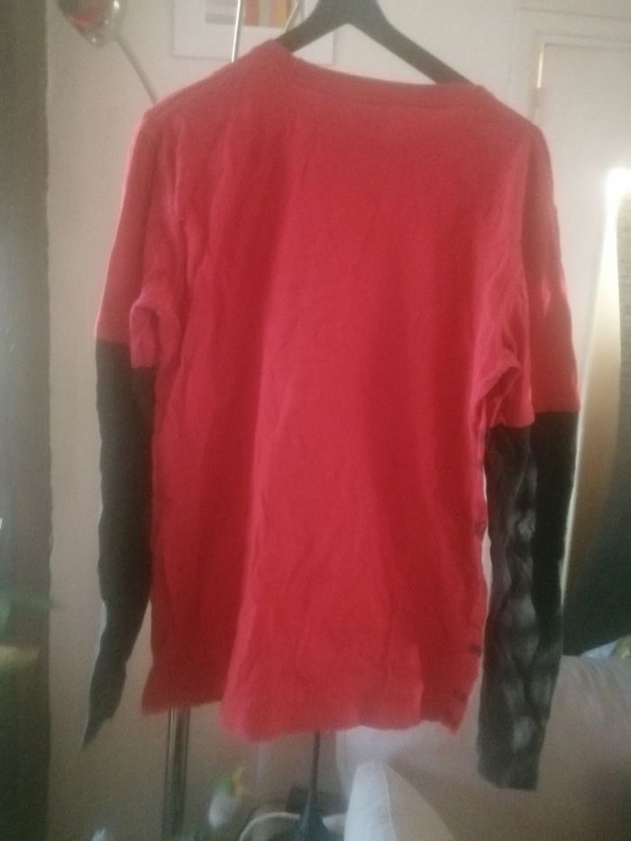 🌸Tee-shirt manches longues rouge /noir 14ans "RipCurl" 🌸 - photo numéro 4