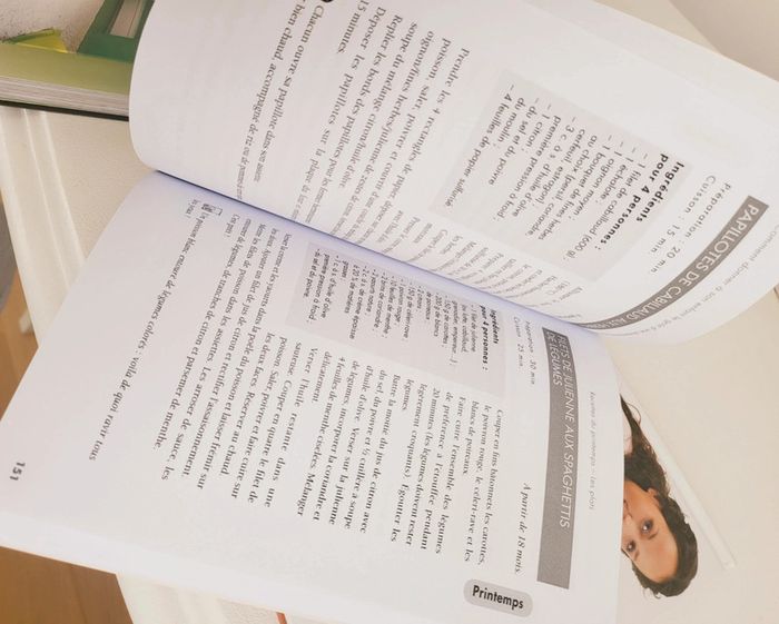 Lot 3 livres grossesse et bébé - photo numéro 10