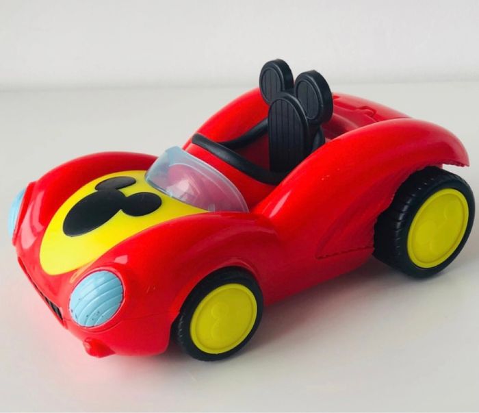Voiture de Mickey