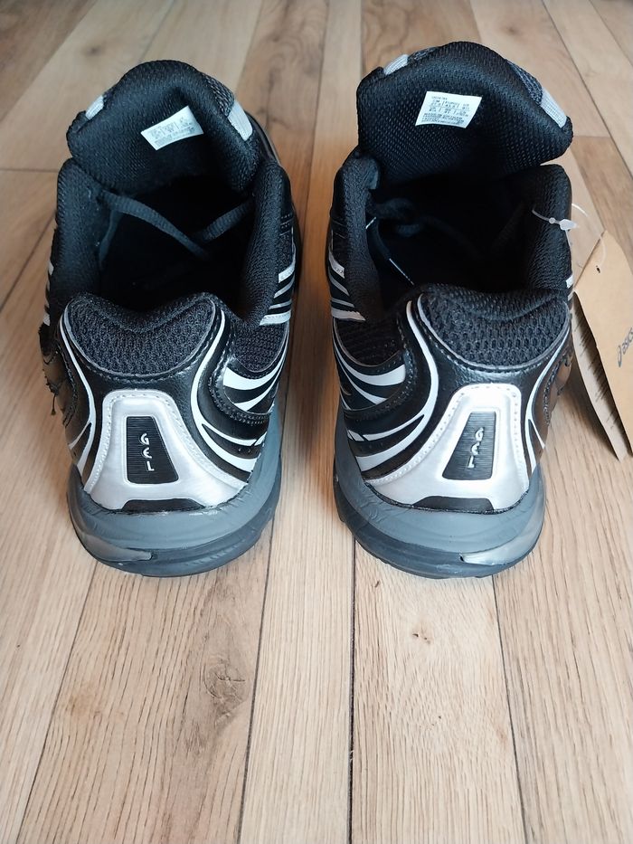 Paire asics gel sekiran noir - photo numéro 5