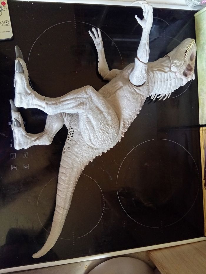 Indominus Rex Mattel GCT95 - photo numéro 9