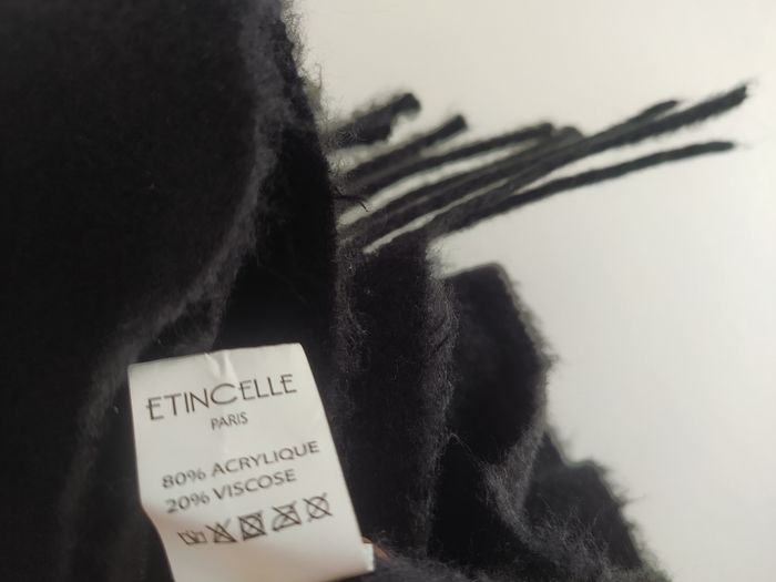 Echarpe noire (châle) neuve pour femmes - photo numéro 6
