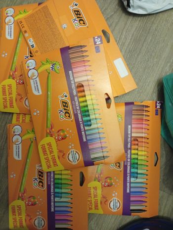 Lot de 5 paquets de 24 stylos à feutre bic à 20€ avec le code -30% 
Le lot passe à 14€