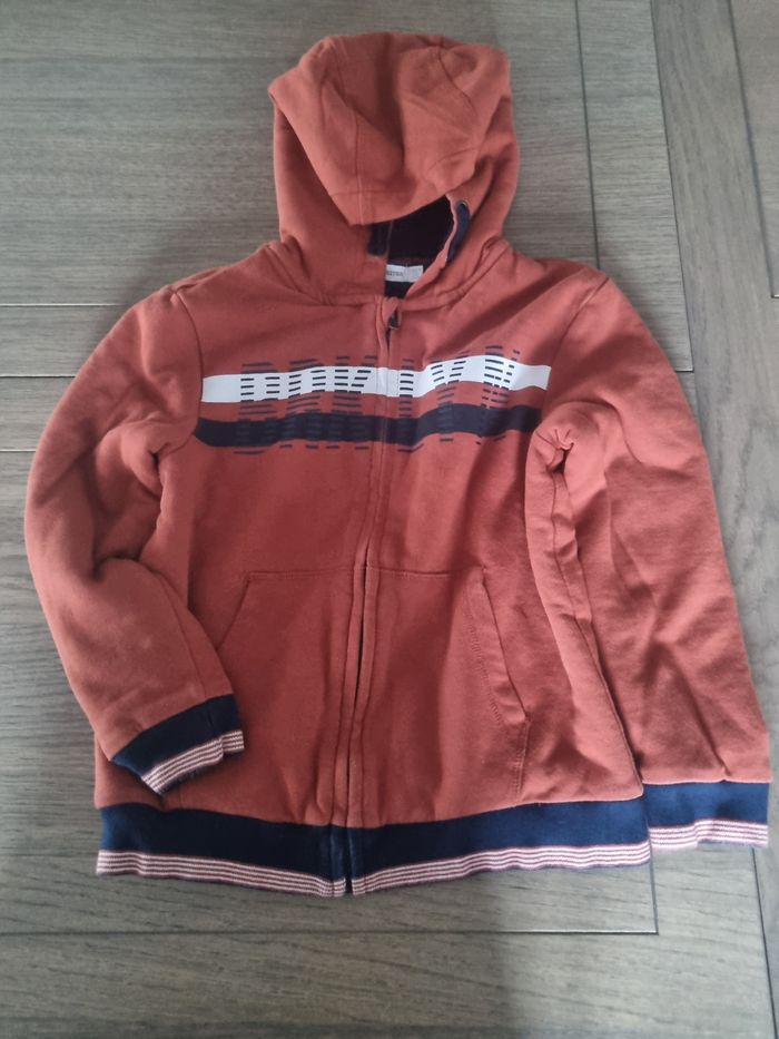 Gros gilet à capuche