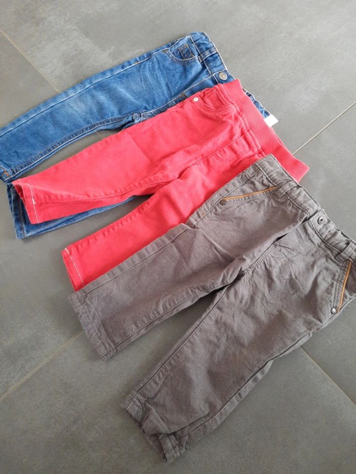 3 pantalons 12m