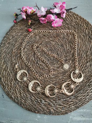 Ceinture Métal femme lunes dorées