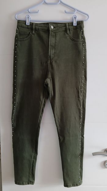 Pantalon Bershka
Taille 42