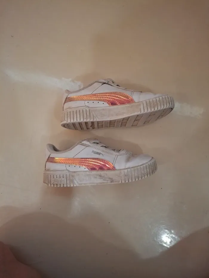 Baskets puma blanc et holo t26 - photo numéro 5