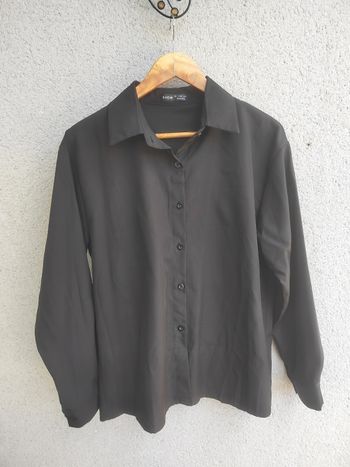 Chemise Noire Satinée shein – Effet Satin Chic – Taille 40/42 – État Impeccable