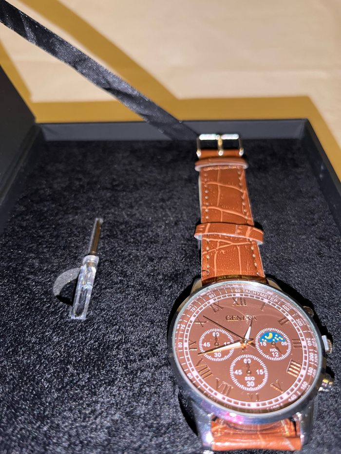Montre - photo numéro 3
