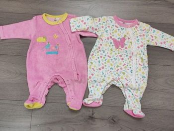 2 pyjamas bébé fille