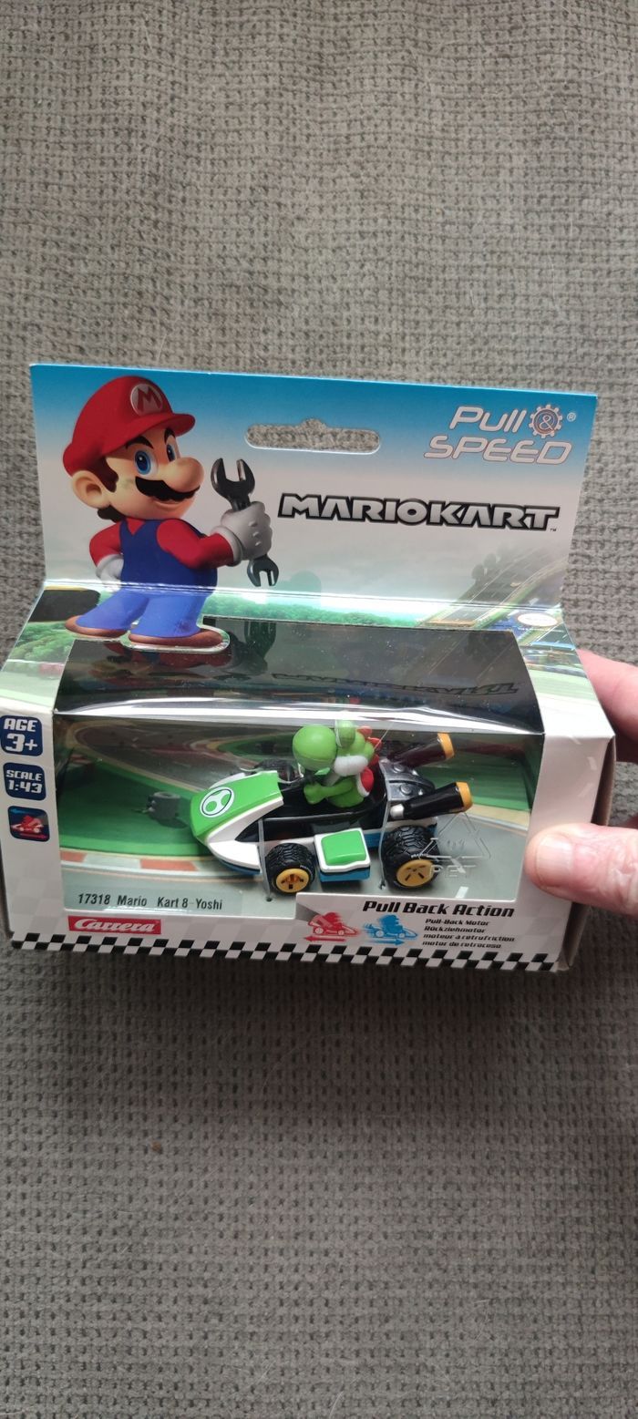 Véhicule et figurine Mario kart Yoshi neuf sous blister - photo numéro 2