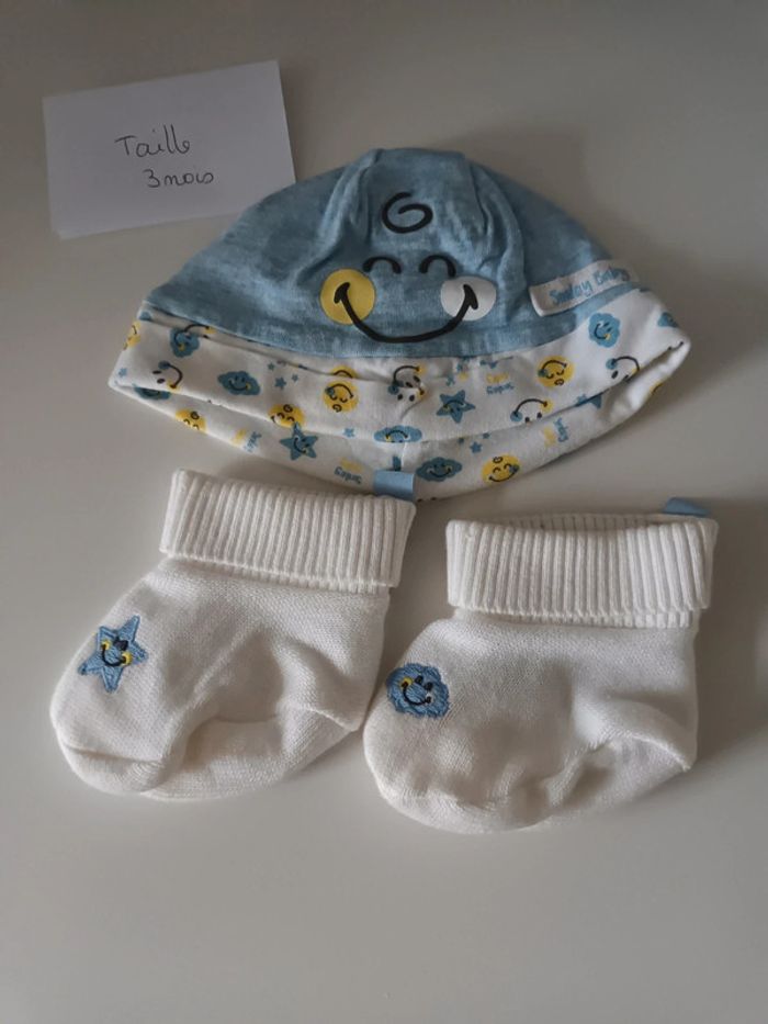 Ensemble bonnet et chausson taille 0-3 mois